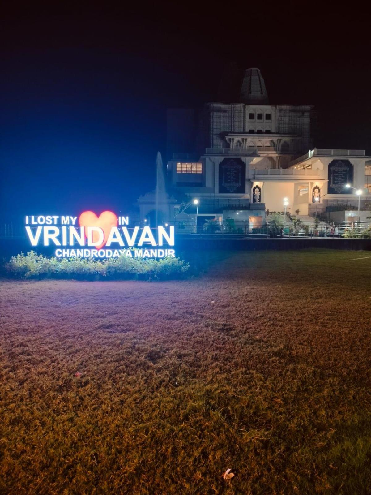 Umang - Premium Resort Like Villa In Вриндавана Экстерьер фото